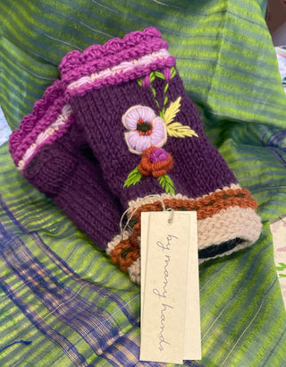 Floral Wool Handwarmers in Plum